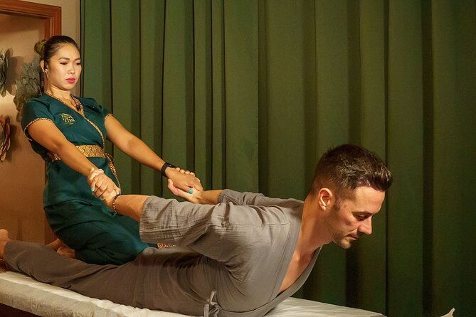 private-thai-massage-session-in-barcelona