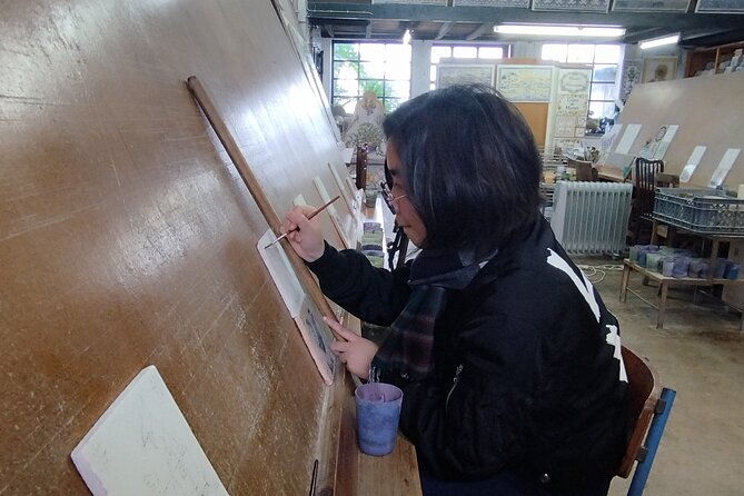 private-tiles-workshop-wine-tasting-and-sesimbra-tour-lisbon