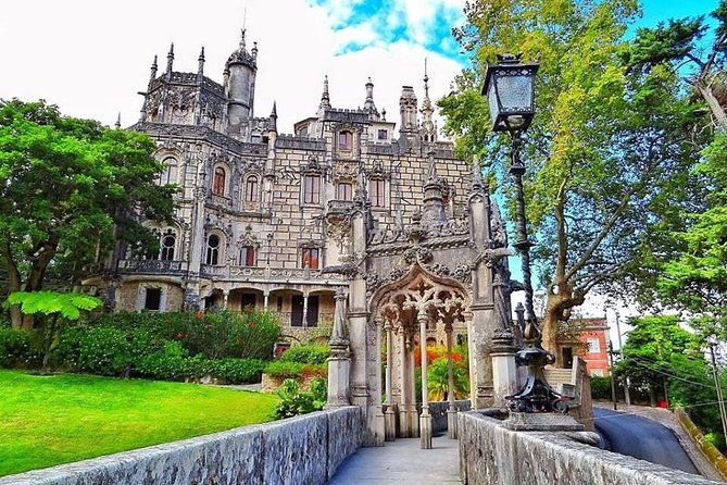 private-tour-discover-the-best-of-sintra-in-1-day-avoiding-queues