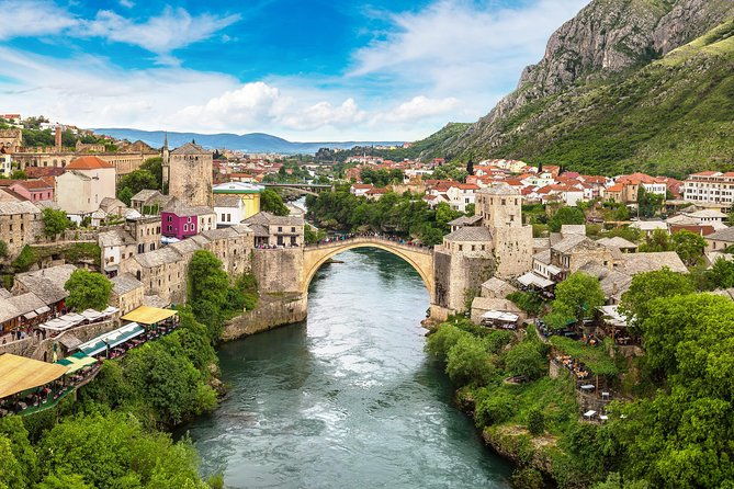 private-tour-from-dubrovnik-kravice-waterfalls-mostar-and-pocitelj