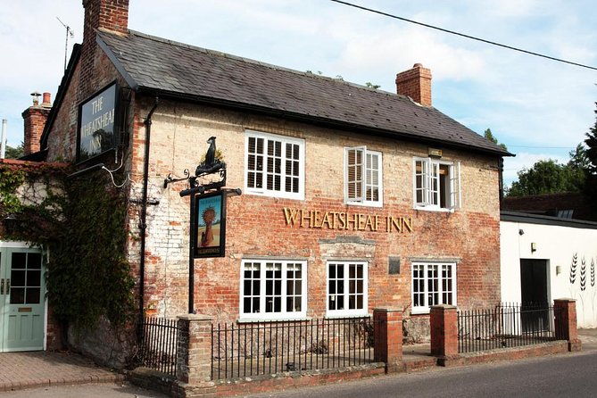 private-tour-of-stonehenge-and-salisbury-cathedral