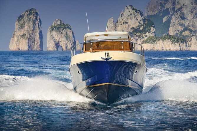 private-tour-of-the-amalfi-coast-by-boat
