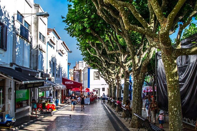 private-tour-queluz-palace-and-mafra-convent-c-pick-at-the-hotel