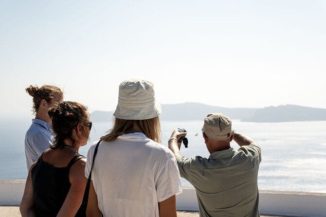 private-tour-santorini-highlights-with-akrotiri