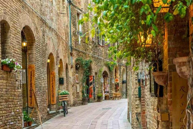 private-tour-to-siena-and-montalcino-from-florence