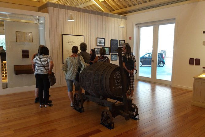 private-tour-to-stunning-douro-valley-and-most-renowned-wineries-2