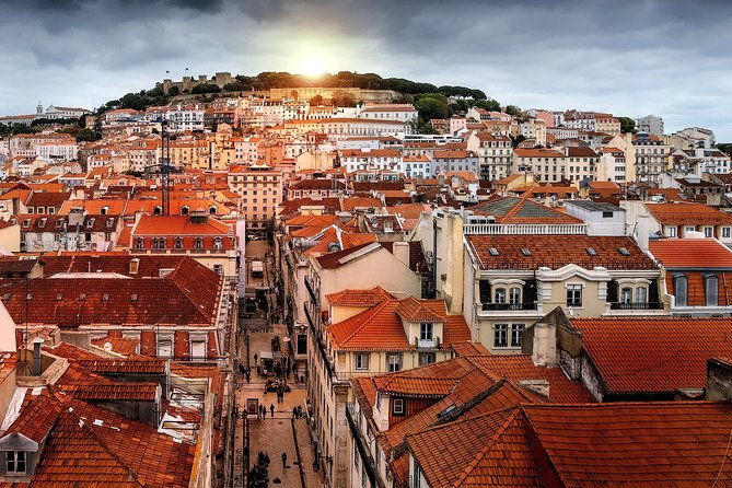 private-transfer-from-seville-to-lisbon-2-hours-for-sightseeing-2