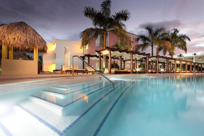 private-transfer-punta-cana-airport-to-from-trs-turquesa