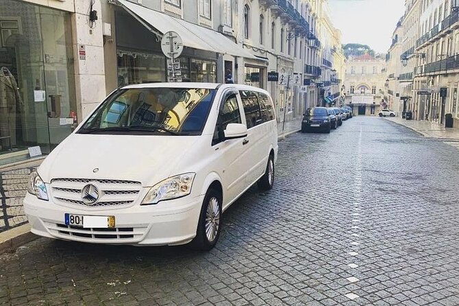private-transport-from-the-airport-to-the-center-of-lisbon-3