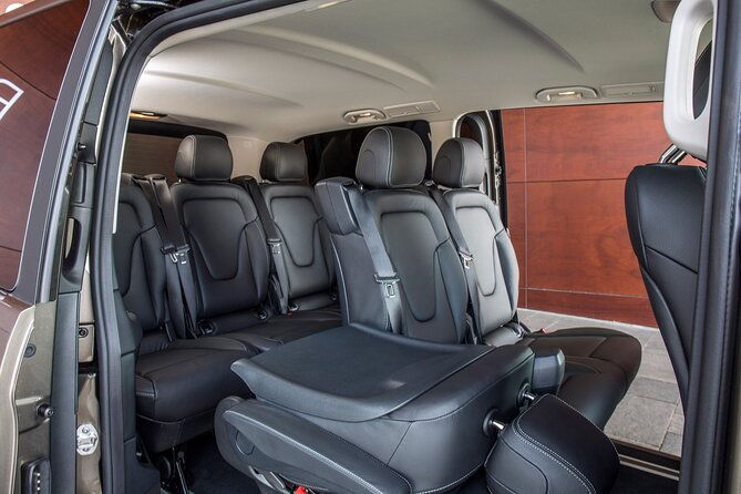 private-transportation-from-granada-city-to-malaga-airport-2