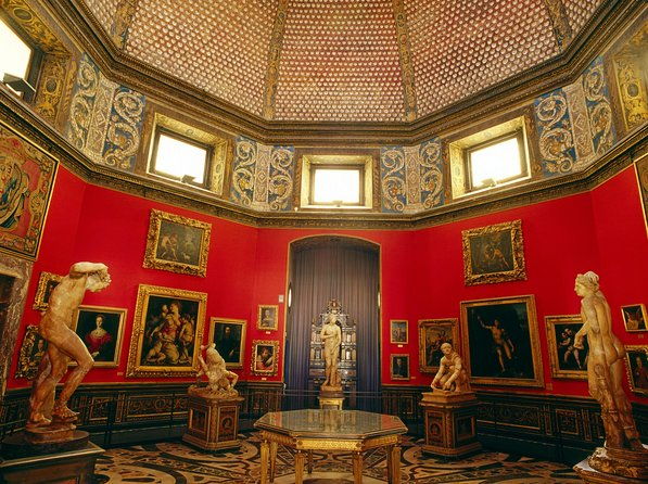 private-uffizi-gallery-guided-tour-in-florence-2