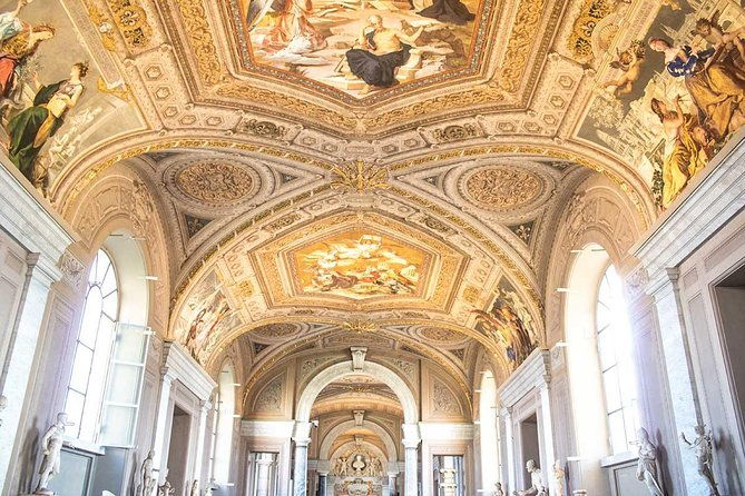 private-vatican-tour-with-sistine-chapel-fast-access-tickets
