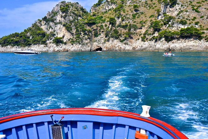 private-vip-tour-at-blue-grotto