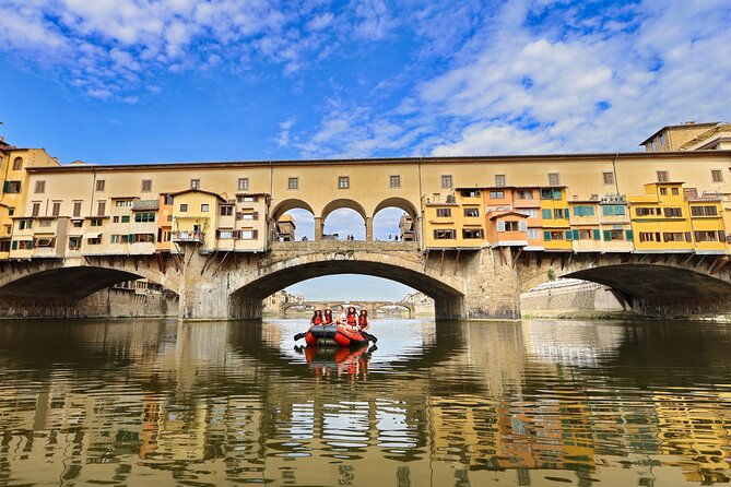 rafting-on-the-arno-river-in-florence-under-the-arches-of-pontevecchio