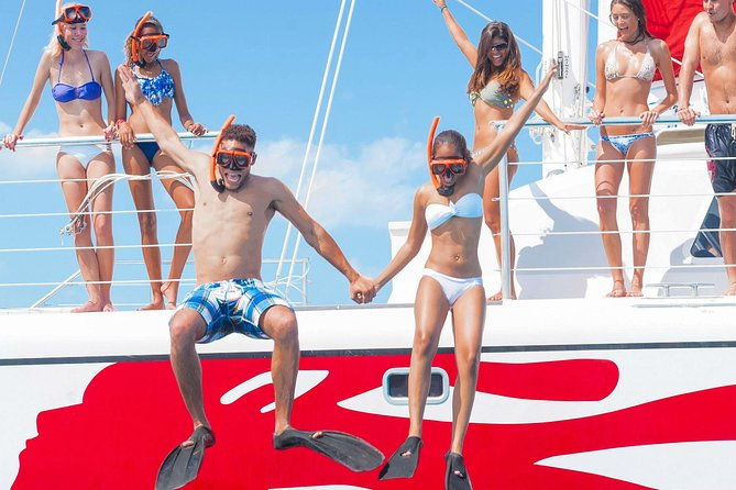 reggae-family-catamaran-cruise-from-montego-bay