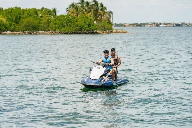 Ride the Waves : Jet Boat Tours, Jet Skis, Pictures & Drinks
