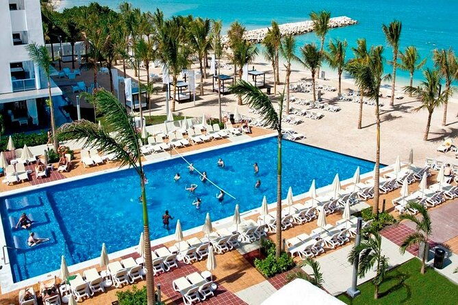 riu-palace-tropical-bay-resort-private-airport-transfer