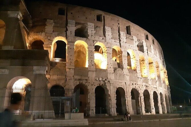 rome-colosseum-tour-by-night-with-arena-underground