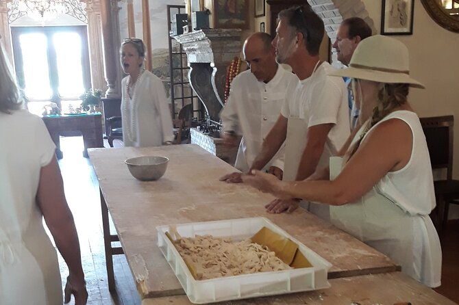 rome-wine-tour-pizza-making-class-in-a-frascatis-vineyard-5-hours