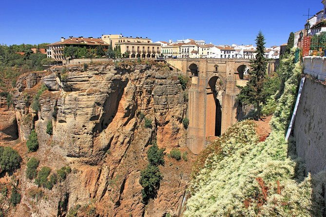 ronda-and-white-villages-from-seville