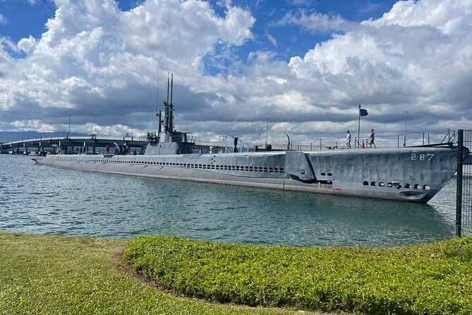roundtrip-shuttle-from-waikiki-pearl-harbor-national-memorial