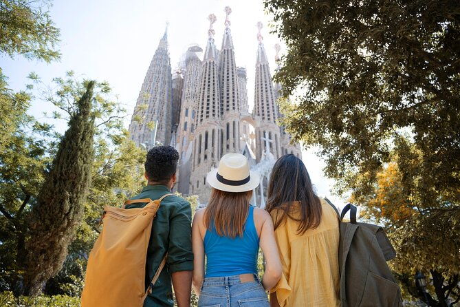 sagrada-familia-private-guided-tour-2