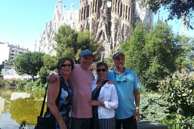 sagrada-familia-private-tour-unlock-the-mysteries-of-gaudi-2