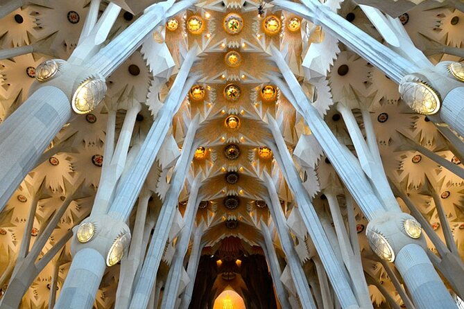 sagrada-familia-small-group-guided-tour