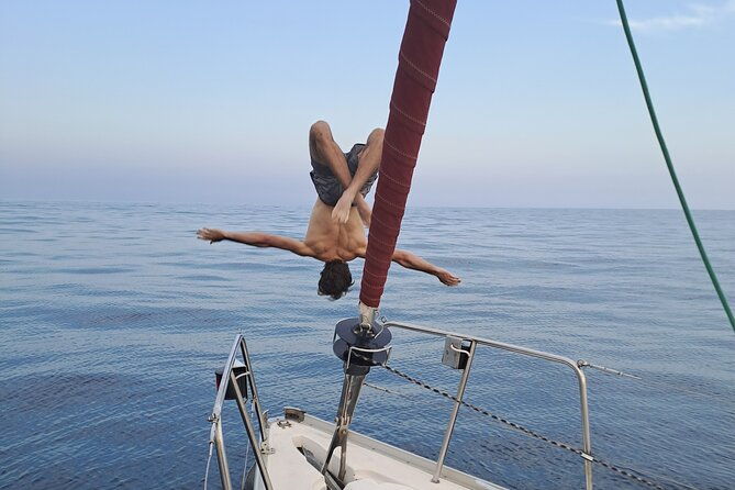 sailing-experience-in-barcelona-with-local-captain-2