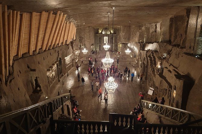 salt-mine-tour-and-krakow-city-tour-in-one-day-2