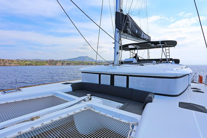 santorini-oia-caldera-classic-day-shared-cruise-with-bbq-drinks