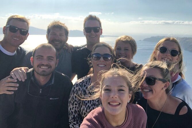 santorini-private-roundtrip-transfer-from-to-airportport-hotel