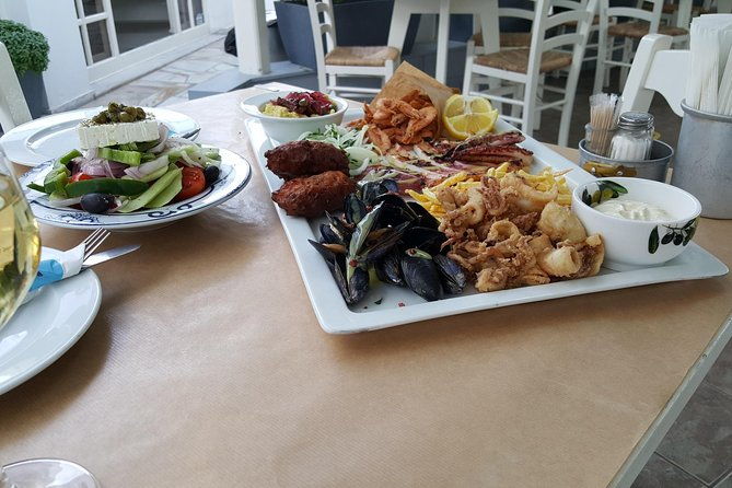 santorini-private-tour-with-food-experience