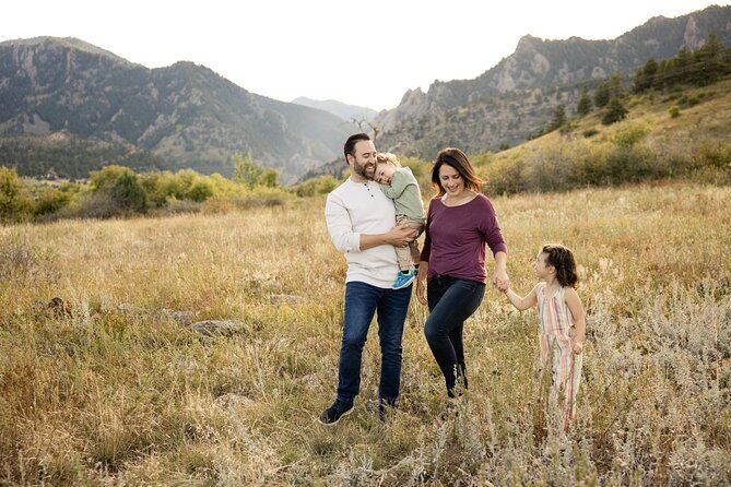 Scenic Mountain Photoshoot in Boulder, Colorado
