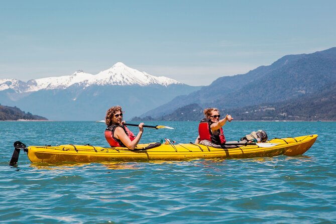 sea-kayaking-the-first-fjord-of-patagonia