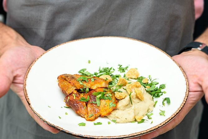 seasonal-portuguese-lunch-with-a-local-in-his-charming-home