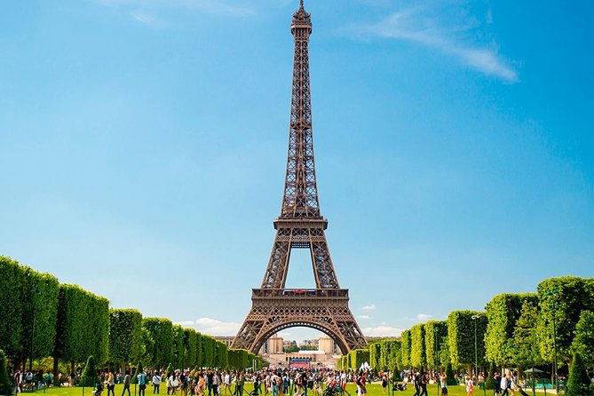 self-guided-audio-tour-the-eiffel-tower-exterior