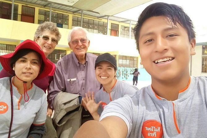 shanty-town-lima-traditional-communities