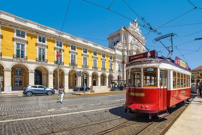 shared-arrival-transfer-from-lisbon-airport-to-hotels