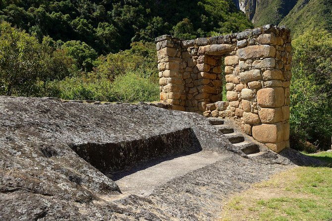 short-inca-trail-to-machu-picchu-2-days-1-night-3