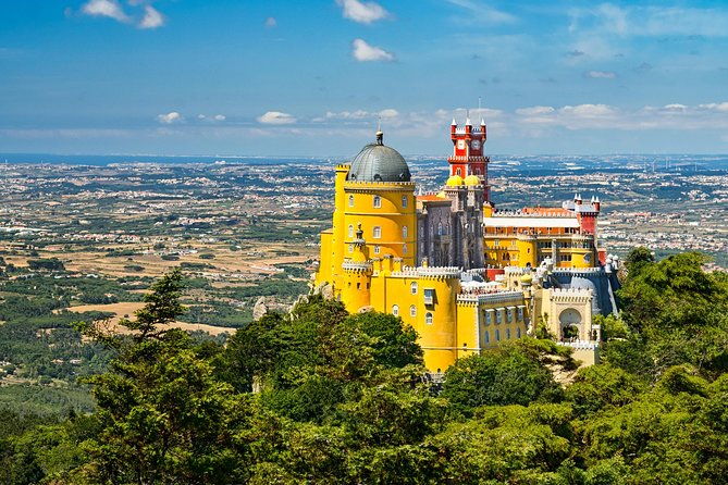sintra-palaces-private-tour-with-pena-palace-and-quinta-da-regaleira