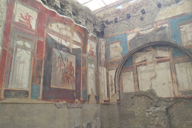 skip-the-line-ancient-herculaneum-walking-tour-with-top-rated-guide-2