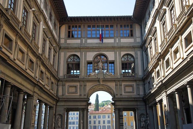 skip-the-line-florence-uffizi-gallery-monolingual-small-group-tour