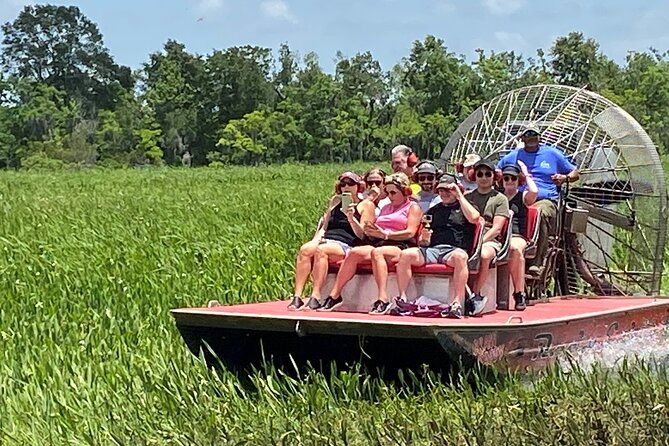 small-airboat-and-oak-alley-plantation-tour-from-new-orleans