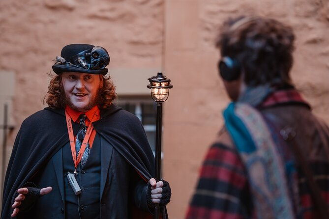 small-group-edinburgh-old-town-ghost-walking-tour-2