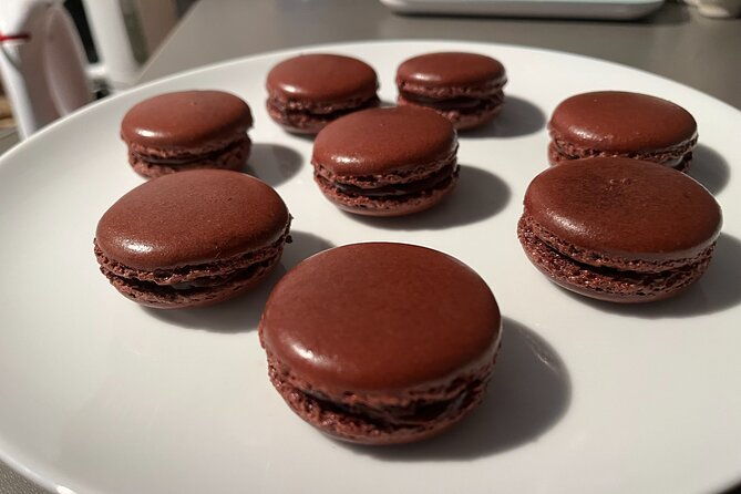 small-group-parisian-macaron-masterclass-2-people-max