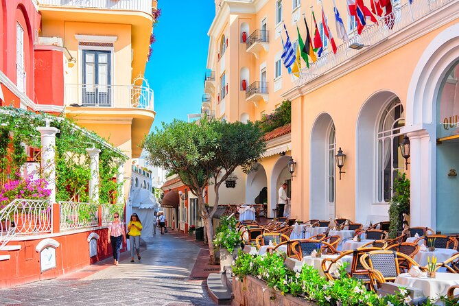 small-group-tour-from-naples-to-capri-boat-and-land