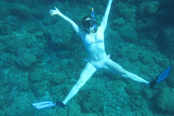 snorkeling-and-swimming-tour-to-the-poseidons-temple-at-sounio-cape-2