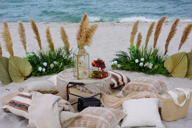 sunset-beach-picnic-in-miami