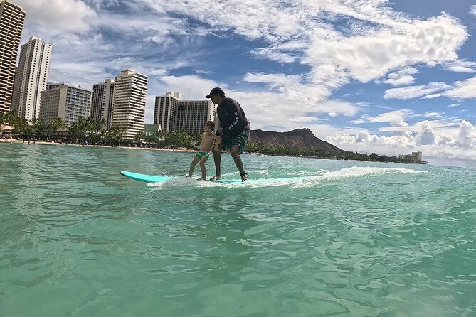 surf-lessons-for-beginners-in-waikiki